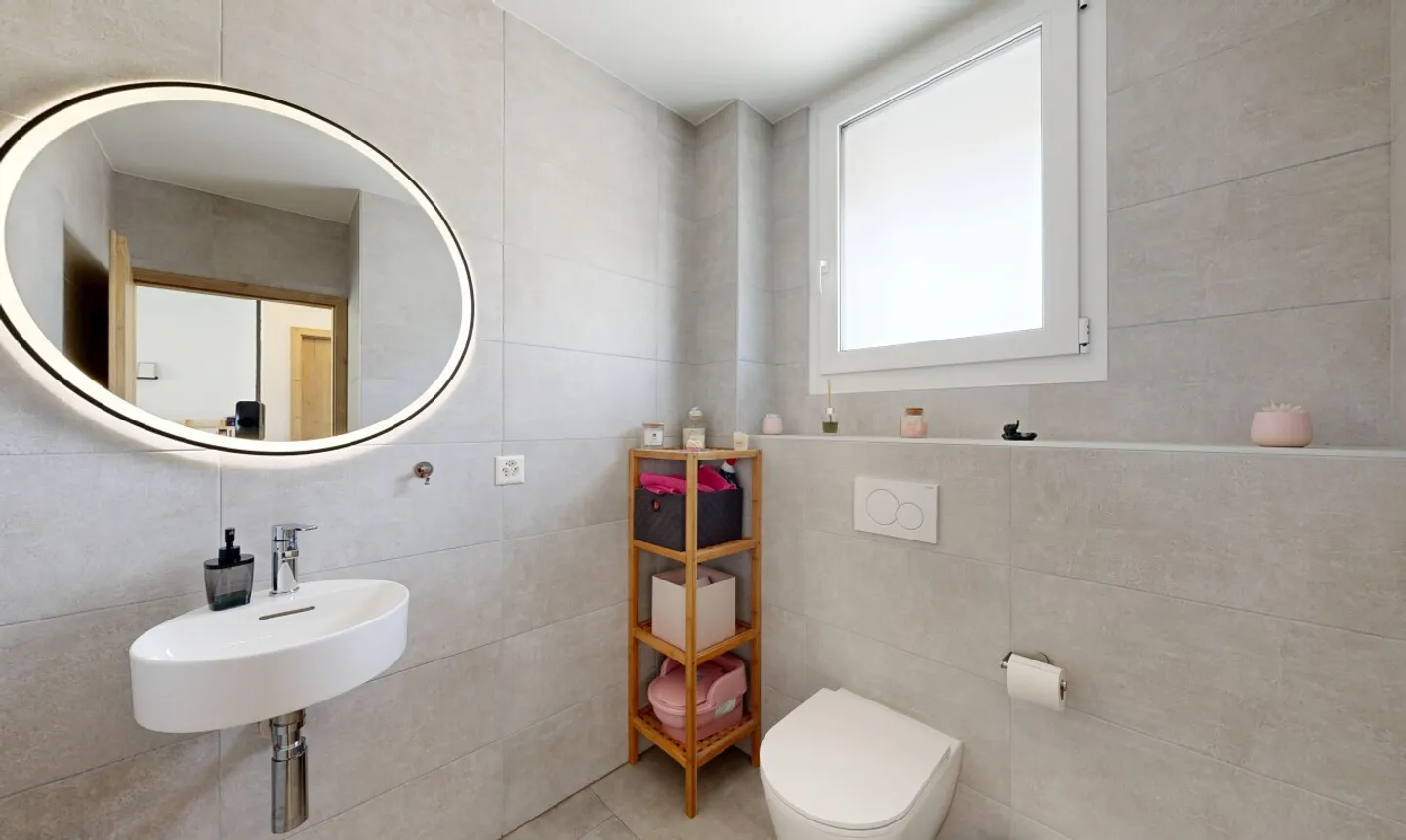 Maison mitoyenne d’exception en bout de rangée - Photo 10 sur 11