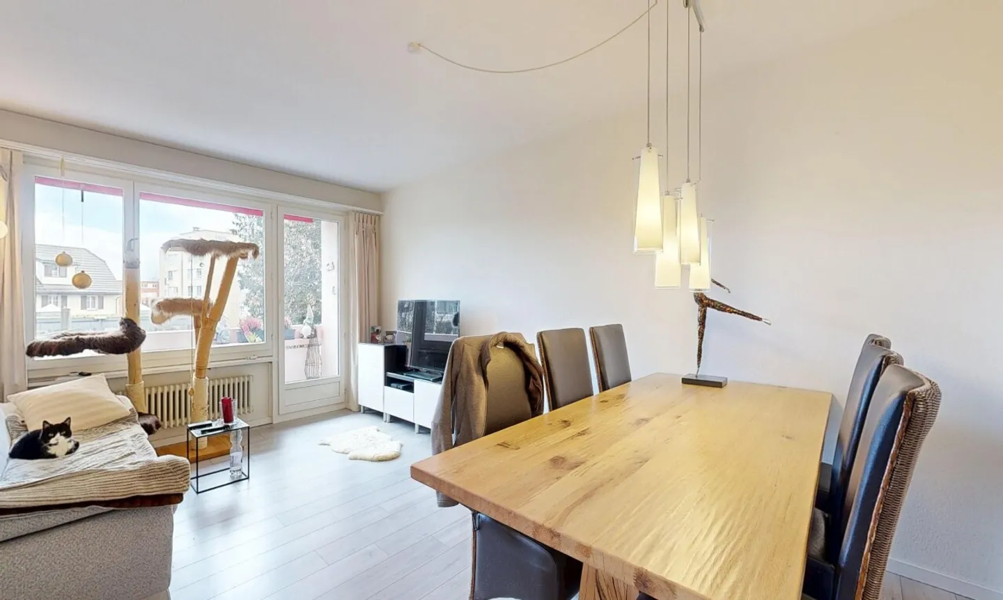 Appartement 2.5 pièces avec balcon dans un emplacement prisé à Wetzikon - Photo 1 sur 11