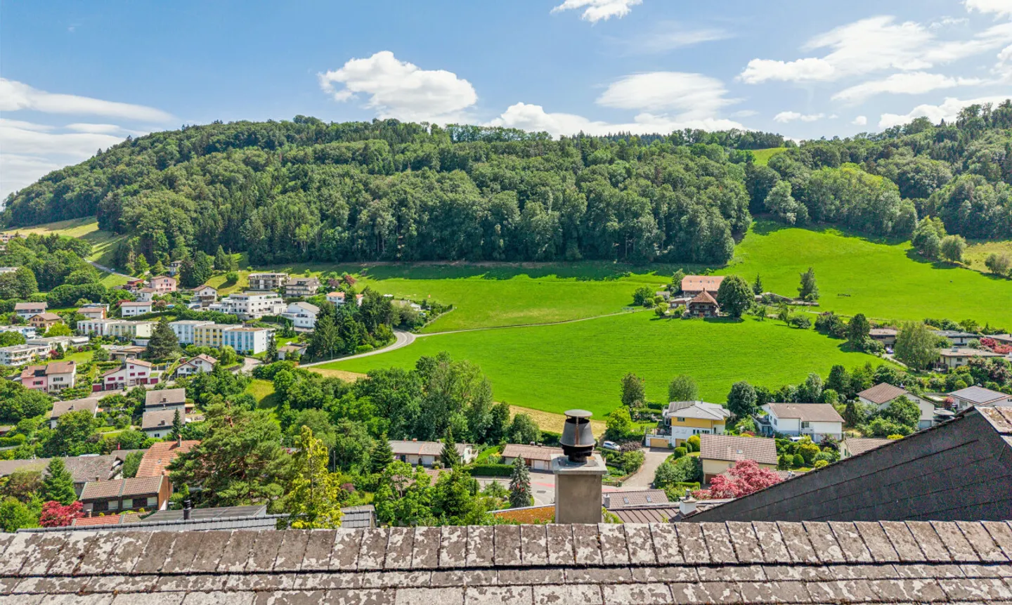 264 m² Living Comfort with Conservatory and Wonderful Views - Photo 3 of 11