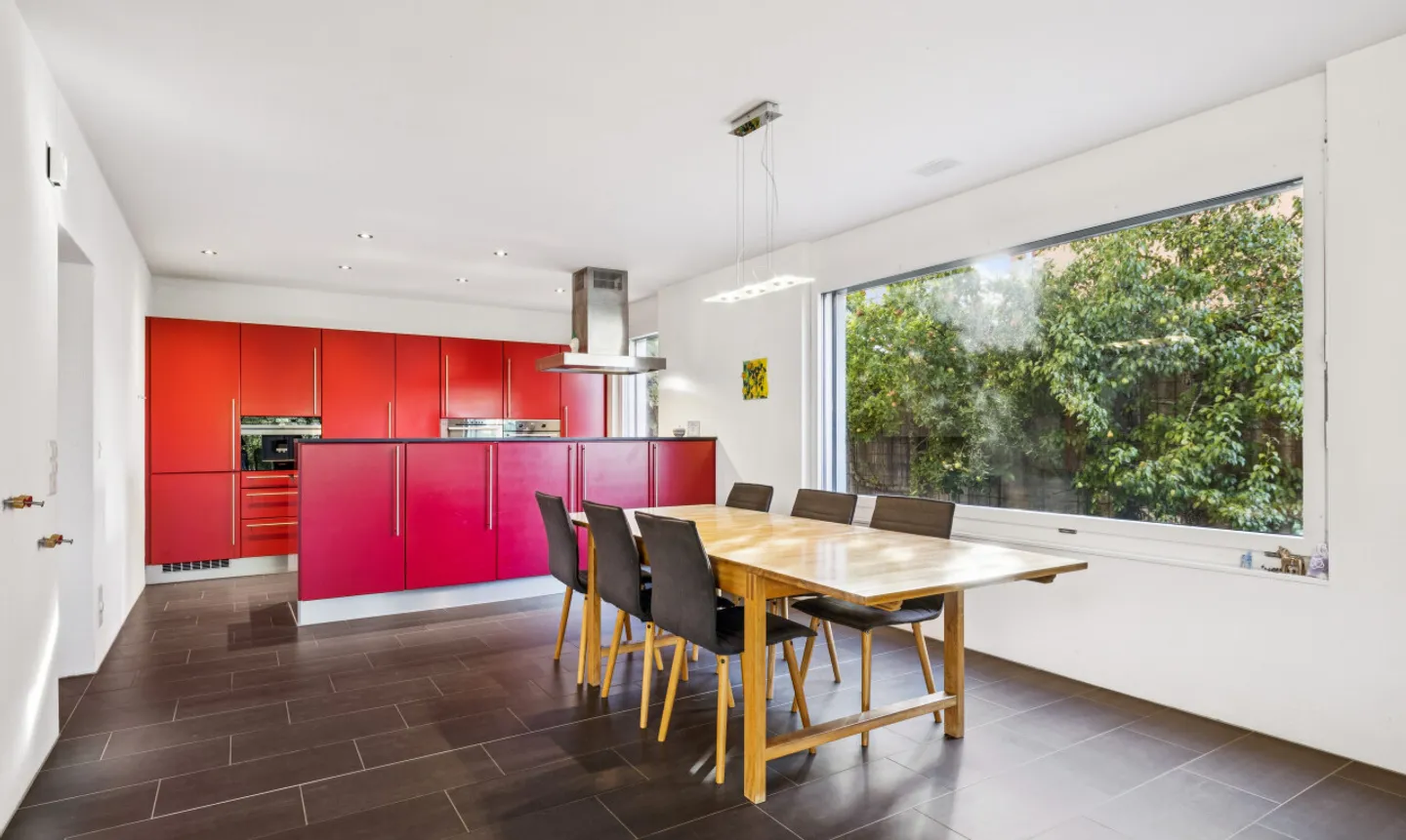 Maison individuelle élégante avec jardin et terrasse sur le toit - Photo 5 sur 11