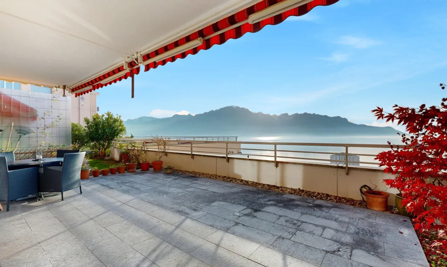 Loft eccezionale di fronte al lago, con piscina e sauna - Foto 1 di 11