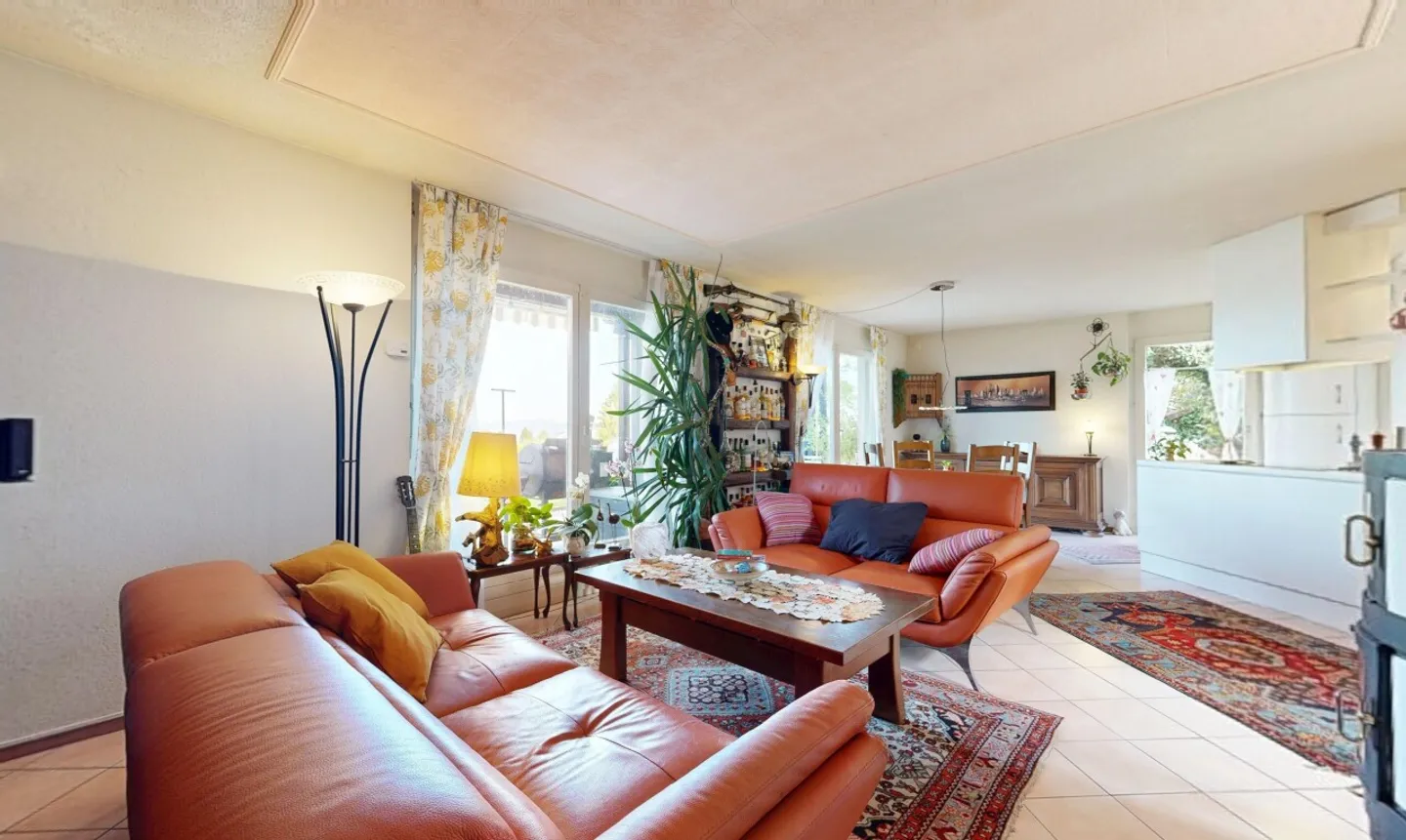 Charming house with large landscaped garden and view of the Jura! - Photo 2 of 11