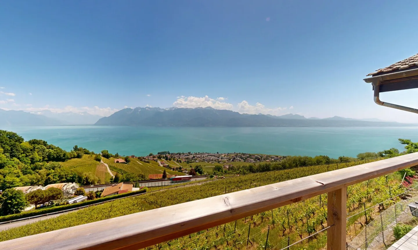 Chalet with Lake and Mountain Views - Photo 10 of 11