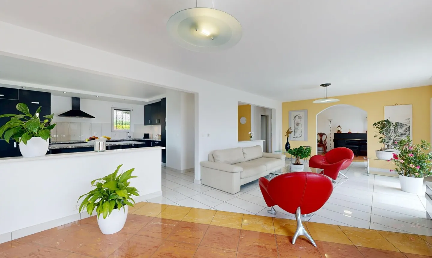 Maison individuelle avec grand jardin et bureau à Colombier - Foto 7 di 11