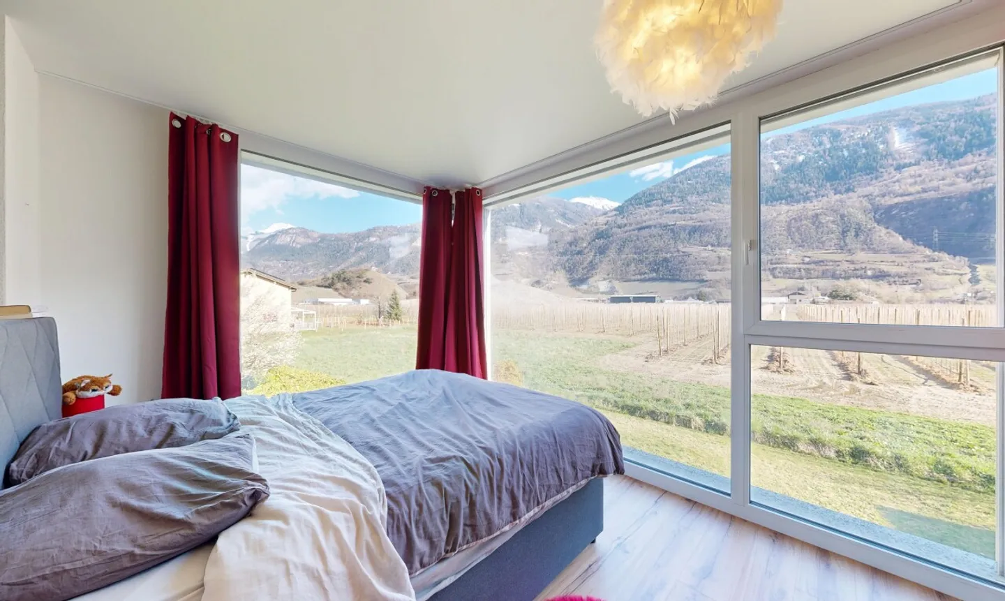 Maison mitoyenne d’exception en bout de rangée - Photo 7 sur 11