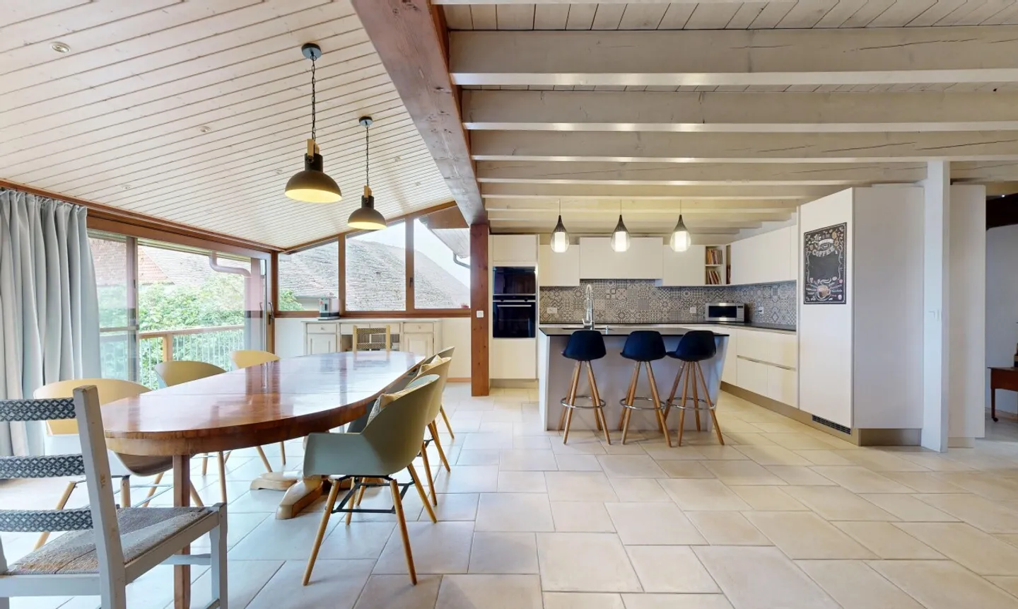Renoviertes Doppelhaus in Penthéréaz! - Foto 1 von 11