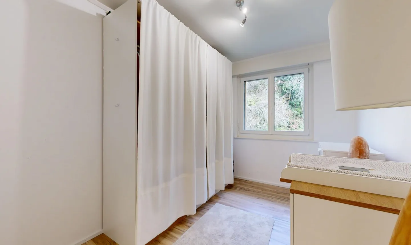 Stupendo appartamento ristrutturato di 4.5 stanze con vista lago a Montreux-Territet - Foto 10 di 11