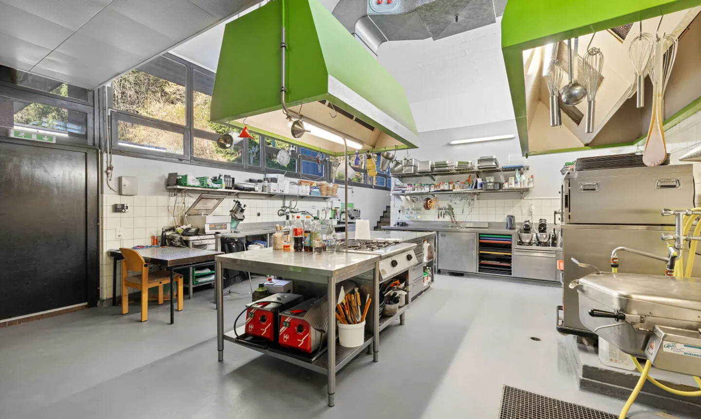 Wunderschönes Hotel in idyllischer Lage auf 18.000 m² Land! - Foto 12 von 13