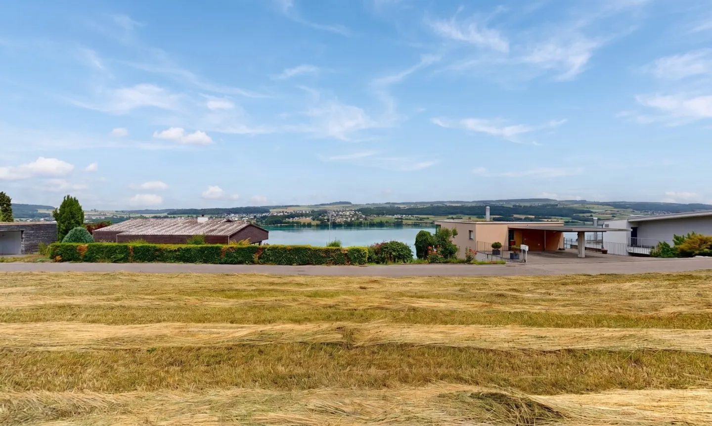 631 m² plot with a view of Lake Hallwil - Photo 3 of 5