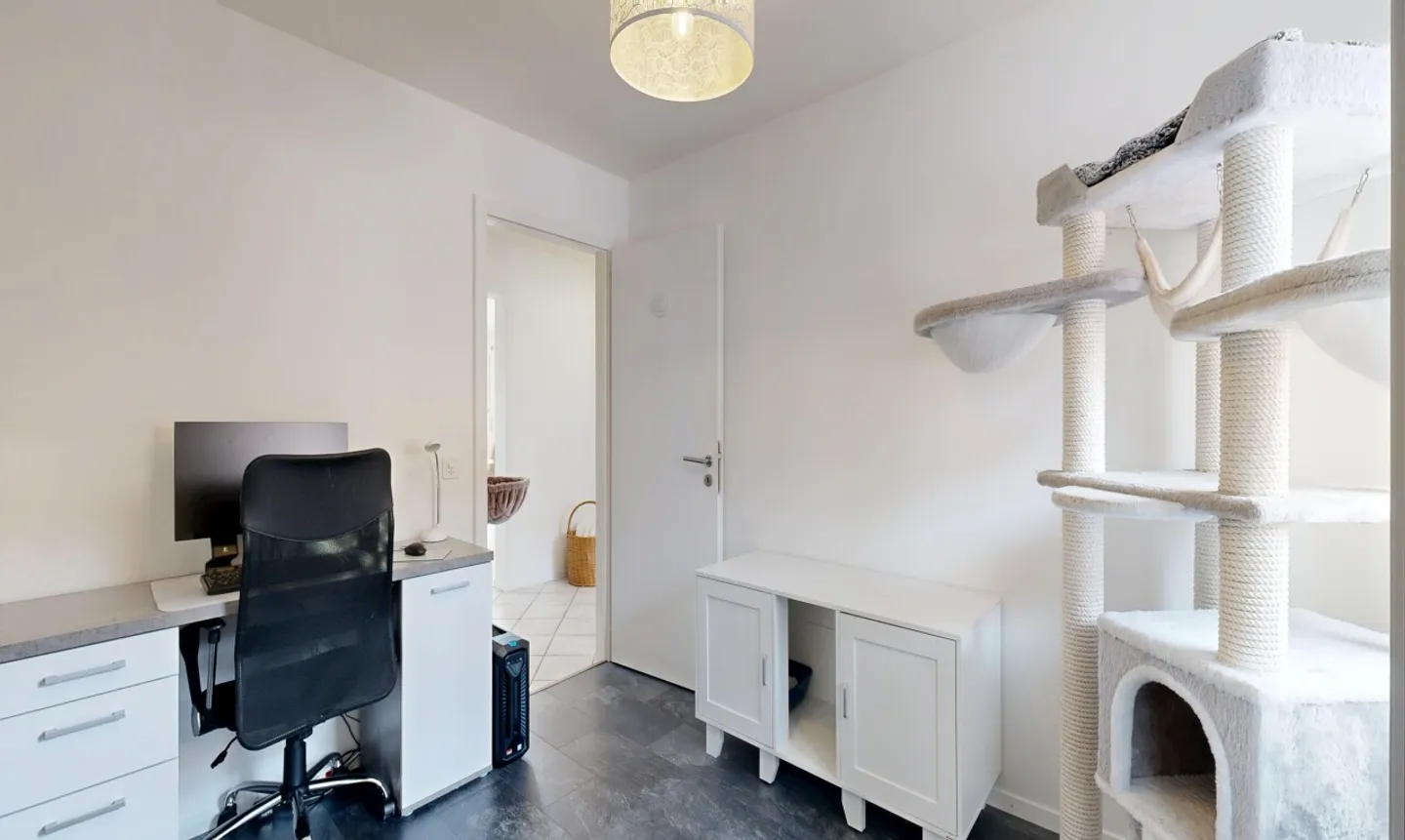 Bright apartment with large terrace in the heart of Châtel - Photo 11 of 13