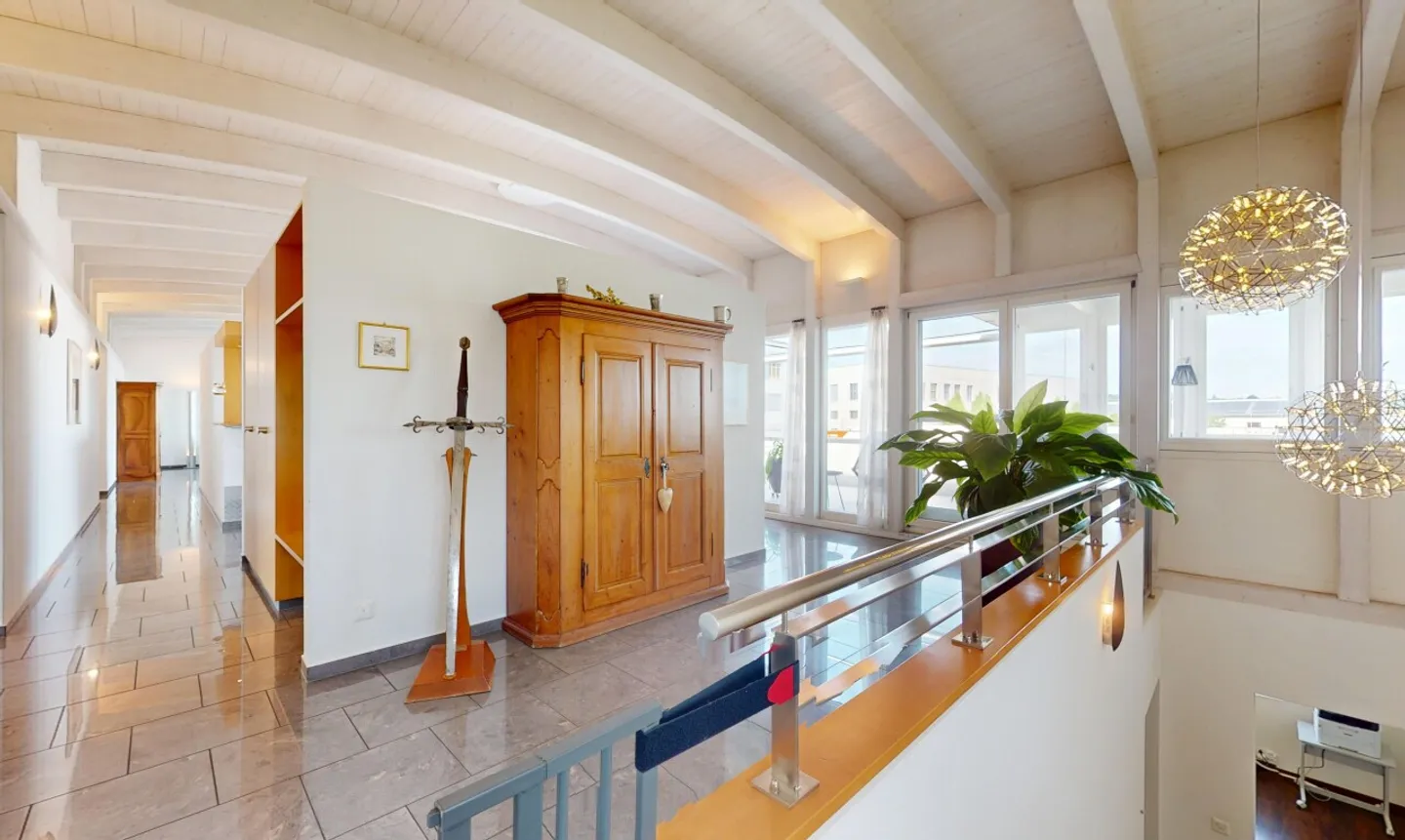 Edificio residenziale e commerciale attraente con appartamento elegante - Foto 7 di 13