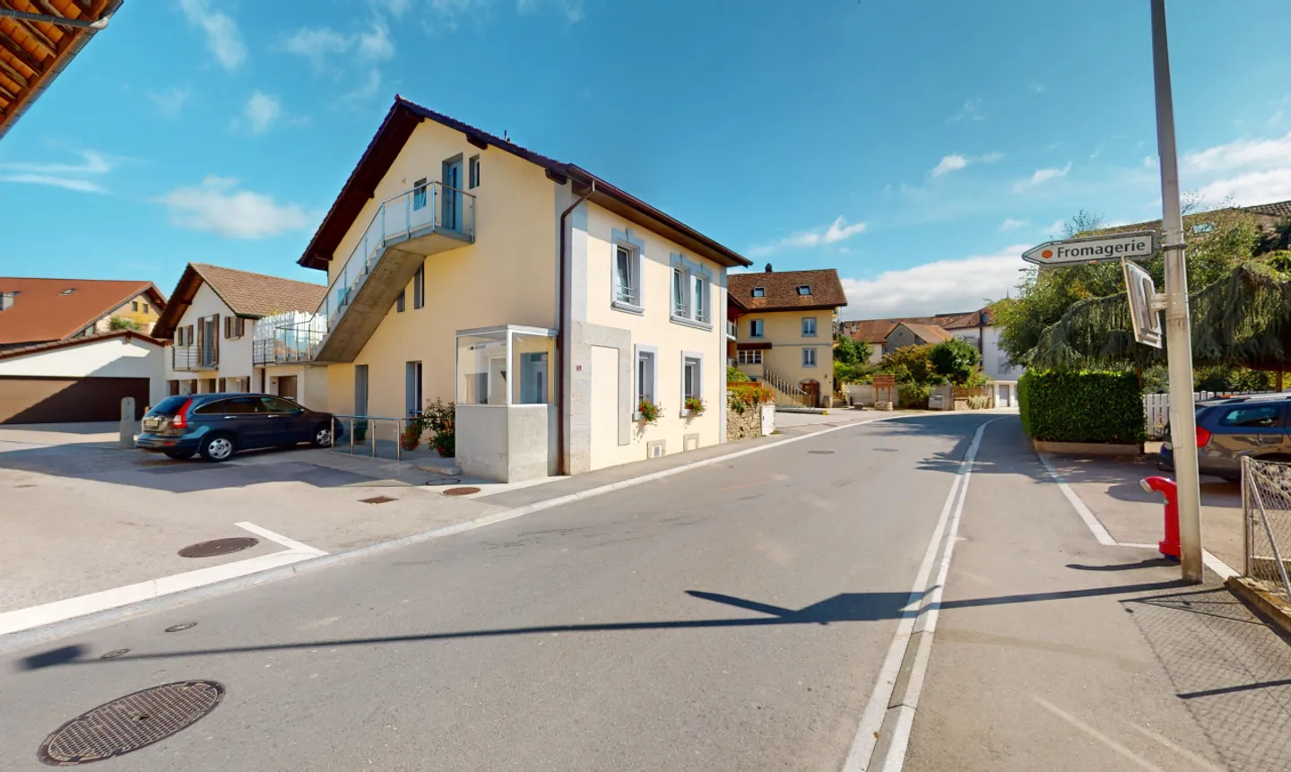 Edificio in affitto con 3 appartamenti affittati! - Foto 1 di 13