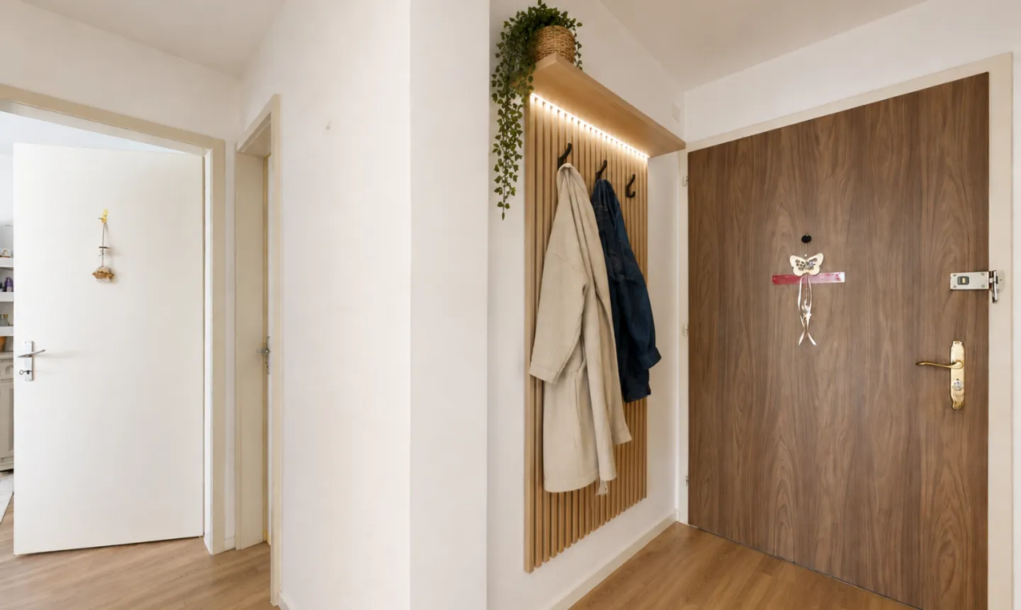 Charming Apartment with Parking - Photo 2 of 11