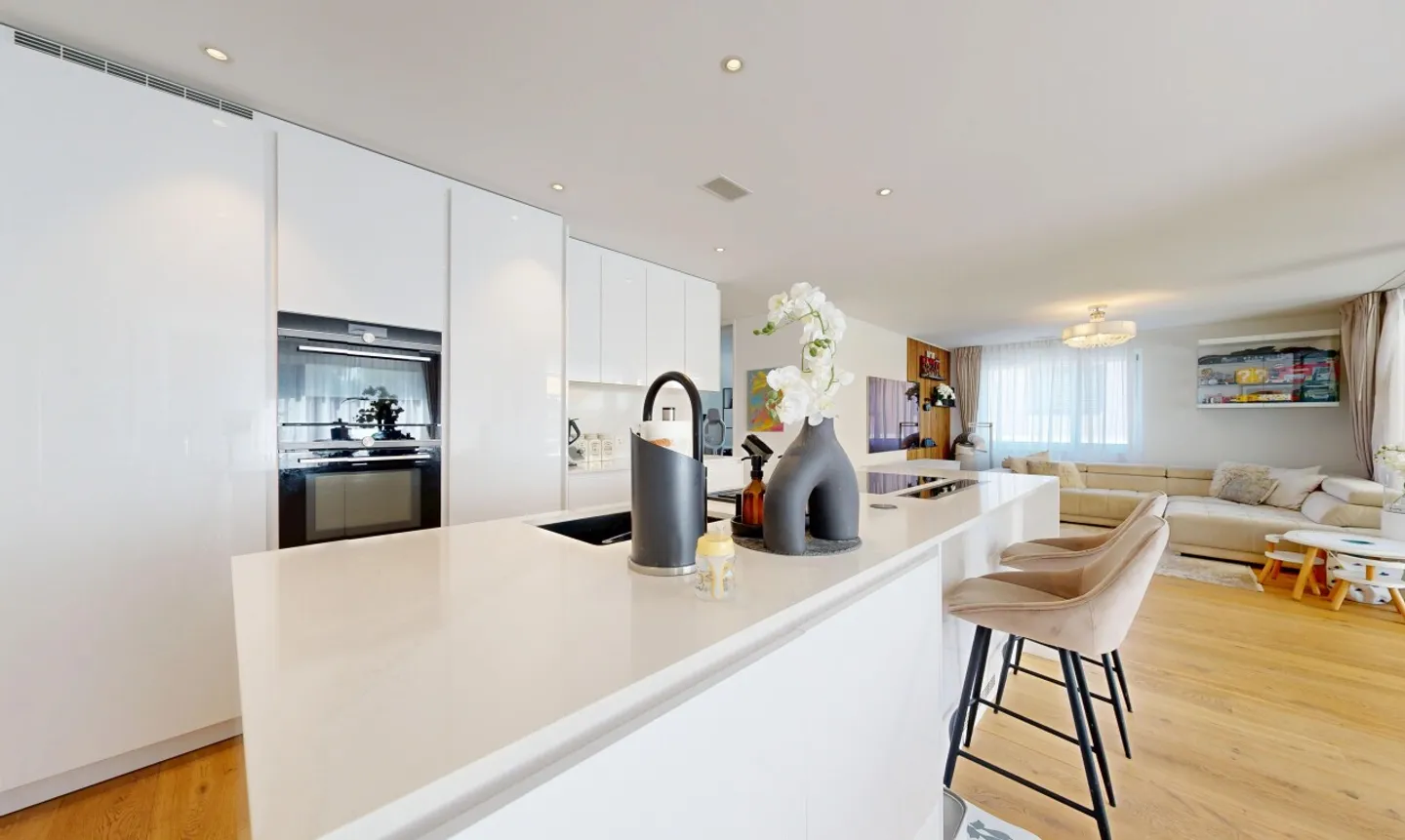 Newly built dream garden apartment, high-quality finish + 2 underground parking spaces - Photo 10 of 11