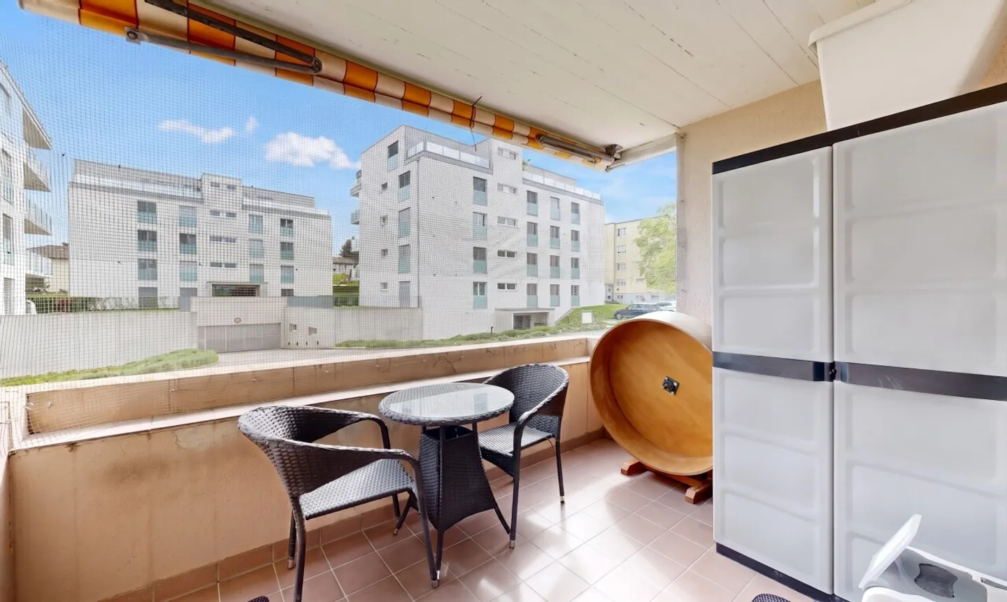 Spacious 4.5-room apartment with great potential in a quiet location - Photo 4 of 11