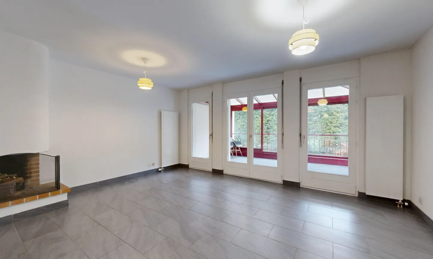 A few minutes from the lake and the Tuileries stop - Photo 1 of 11