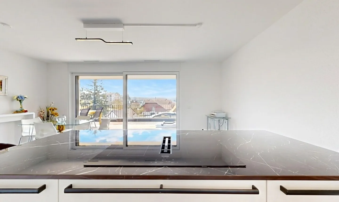 Appartamento Contemporaneo con Balcone - Foto 7 di 11