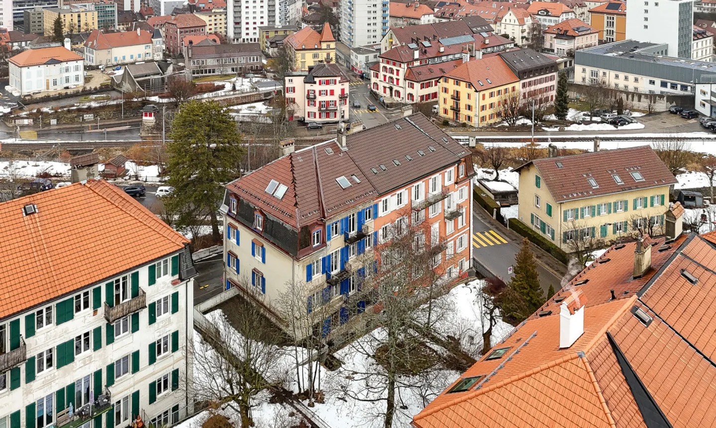 Rendement – 400 m² habitables, fort potentiel, emplacement idéal - Foto 1 di 11