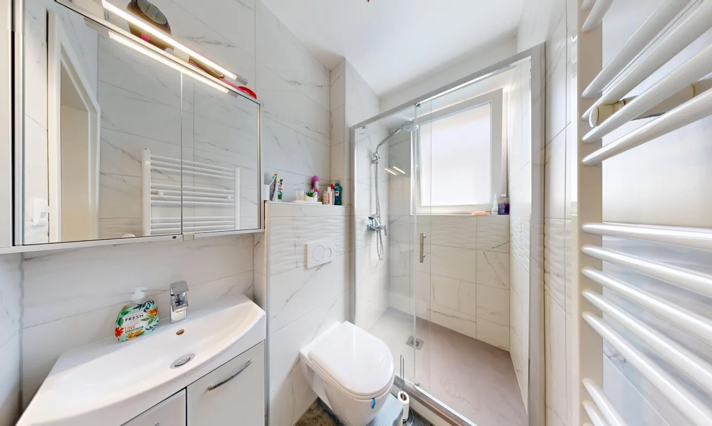 Maison avec Jardin & Potentiel d'Investissement - Photo 7 sur 11