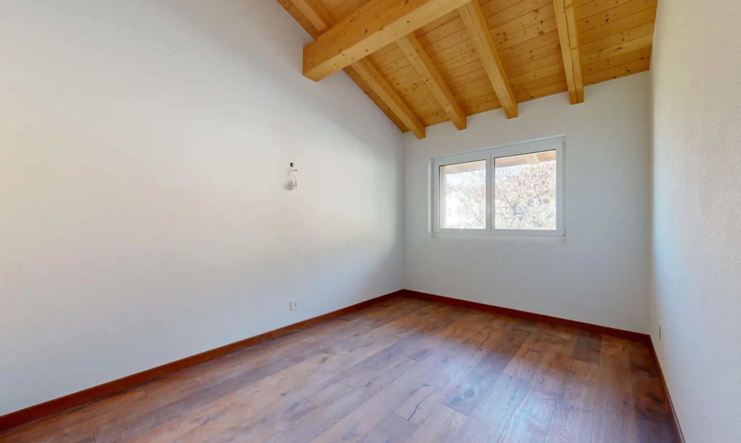 New Apartment with Panoramic View, 5 Minutes from Leuk - Photo 8 of 13