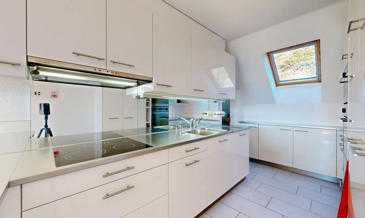 Exclusive Penthouse Apartment in Uerikon - Photo 5 of 11