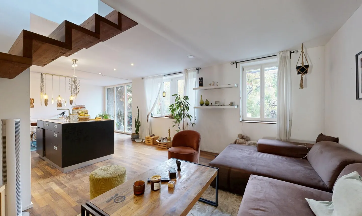 Casa con due loft e parcella separata accanto - Foto 3 di 11