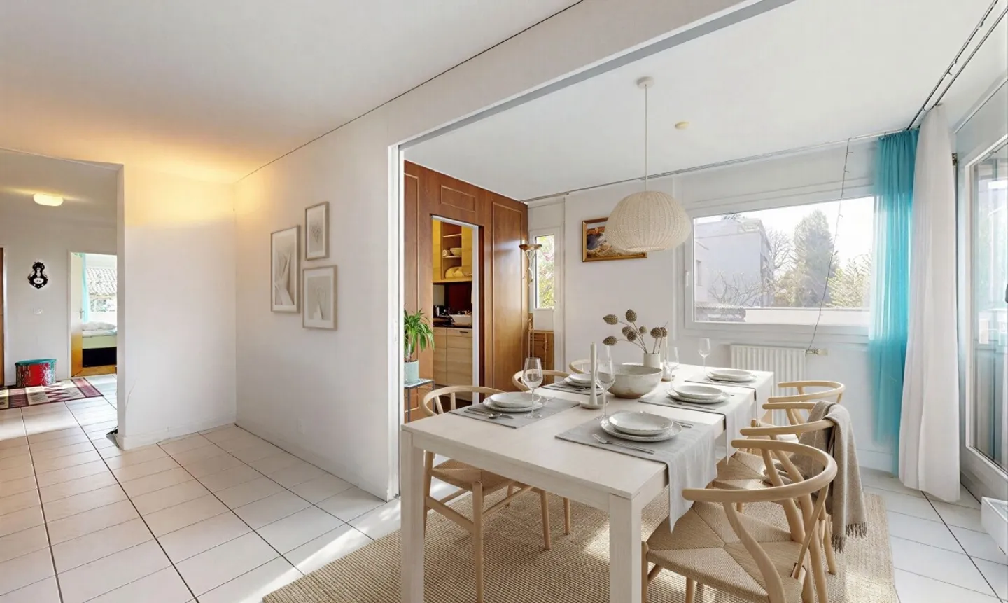 Appartamento elegante di 4,5 stanze con balcone a Nidau - Foto 4 di 11