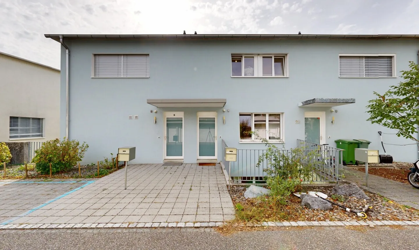 4.5-Room Semi-Detached House with Garden, Terrace & Panoramic View - Photo 1 of 11