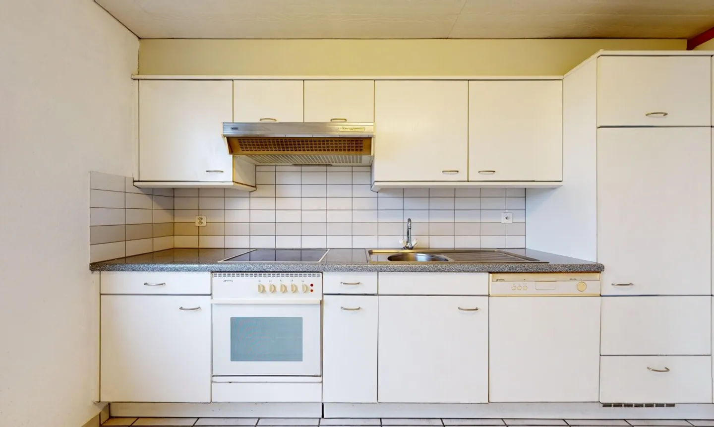 Attico con Balcone e Vista - Foto 8 di 13