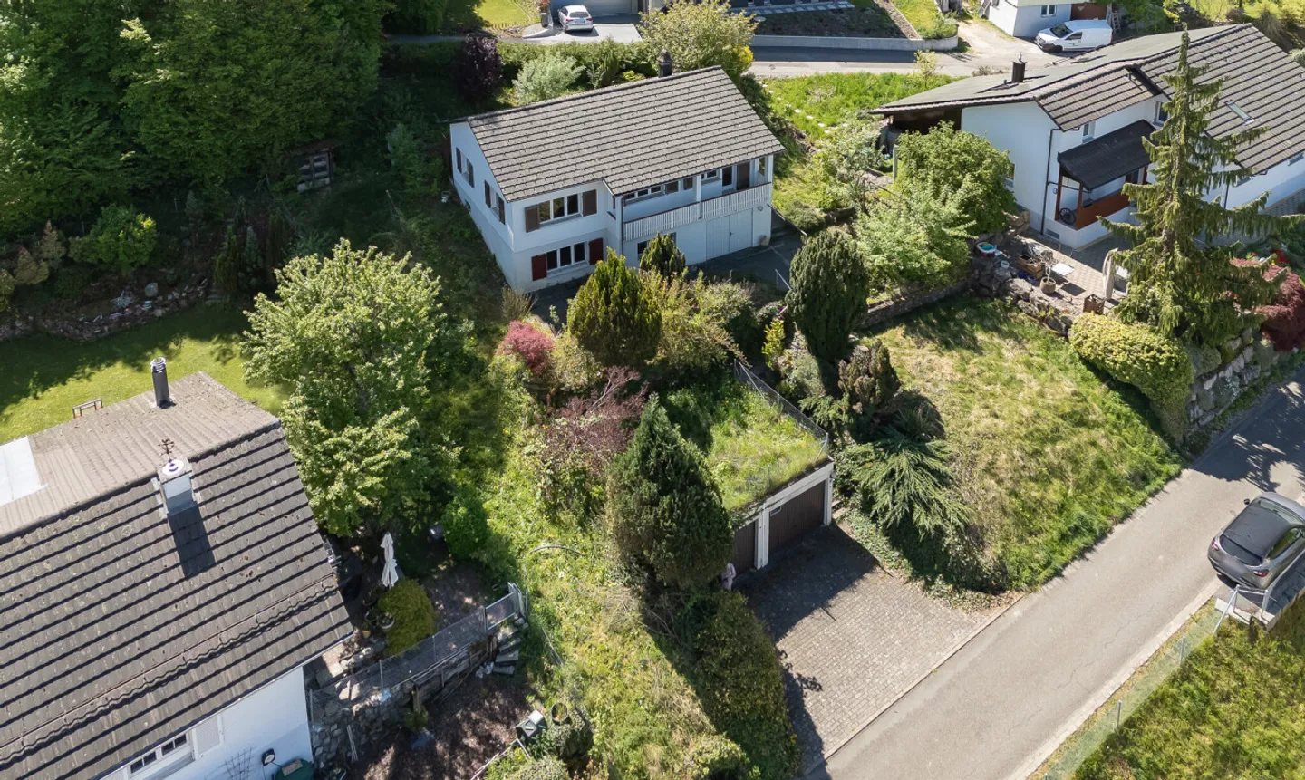 Maison de 5 pièces avec charme et grand jardin - avec potentiel de construction neuve - Photo 2 sur 11