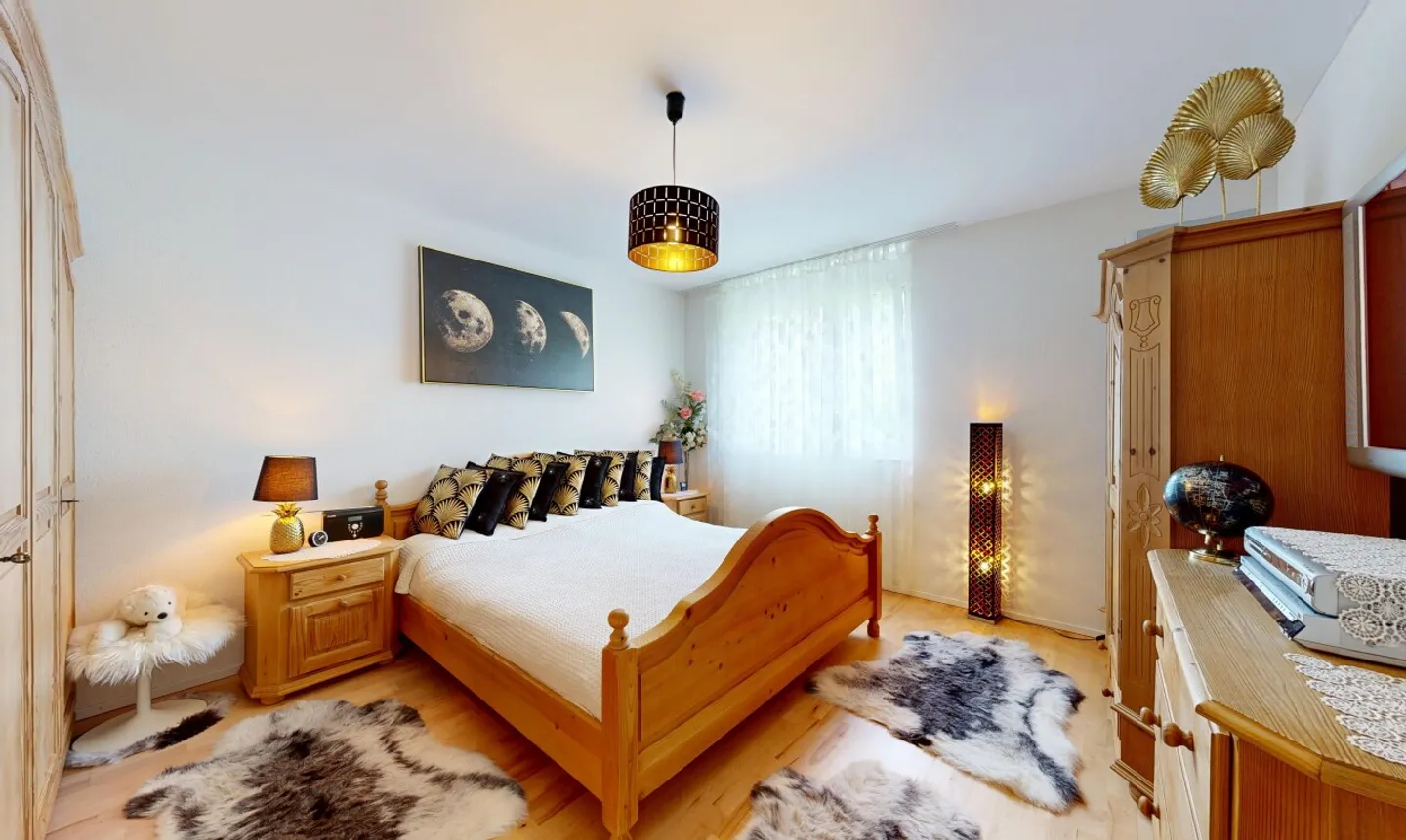 Spacious 4.5 room terrace apartment with additional storage room - Photo 5 of 11