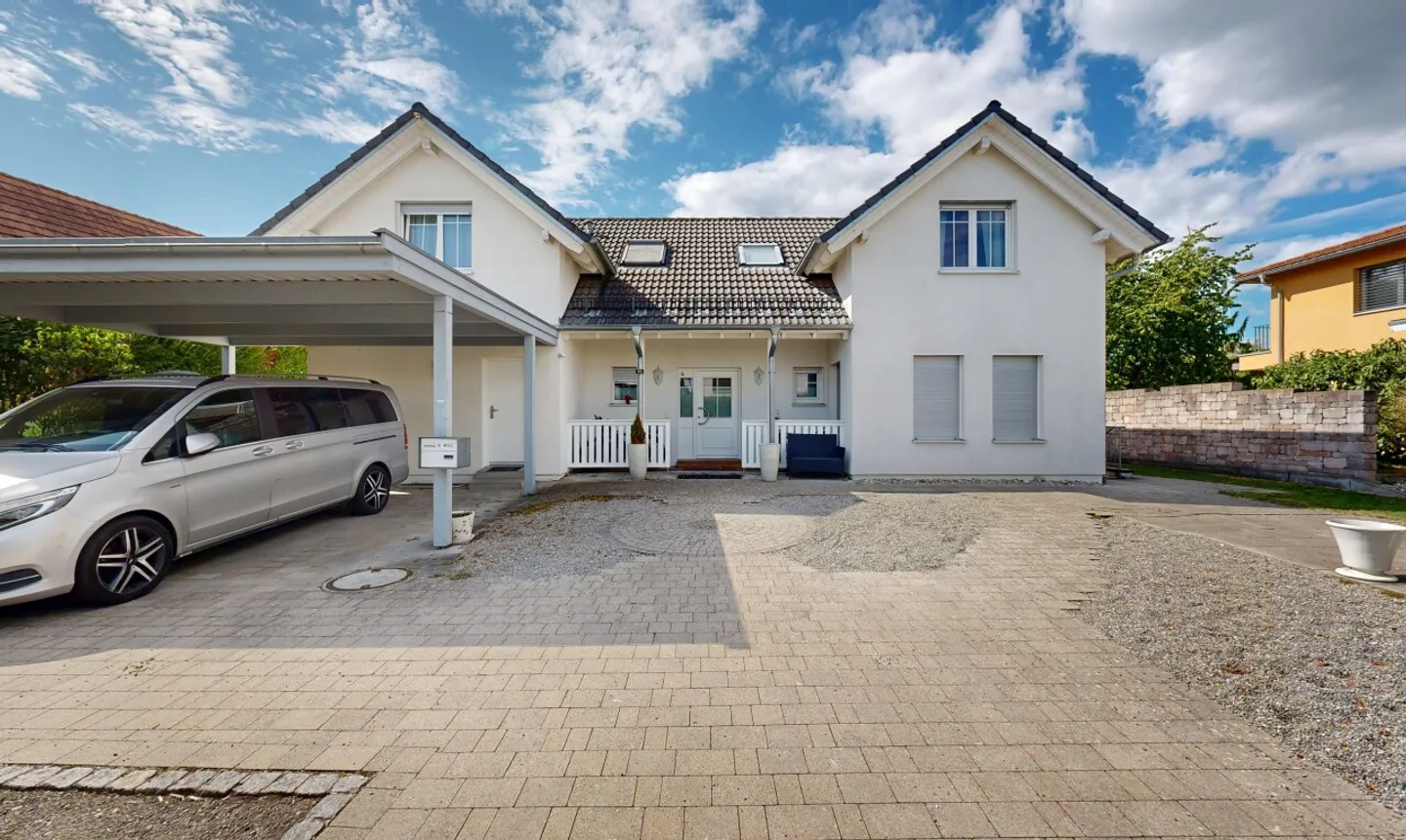 8.5 - Room Single Family House with Plenty of Space, Garden & Quiet Residential Area - Photo 3 of 13