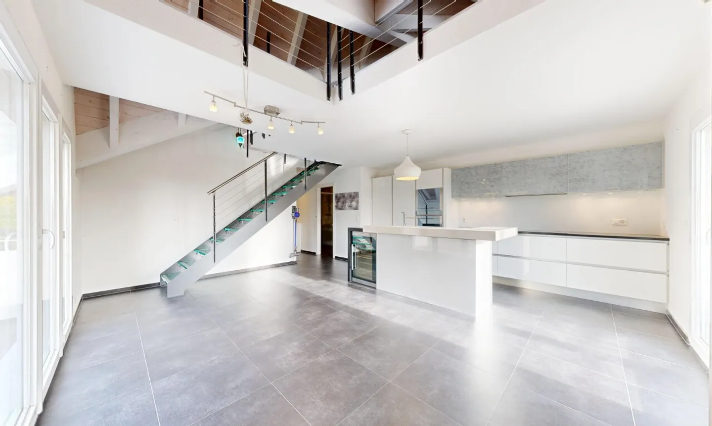 Magnifico duplex all'ultimo piano di un piccolo condominio - Foto 1 di 13