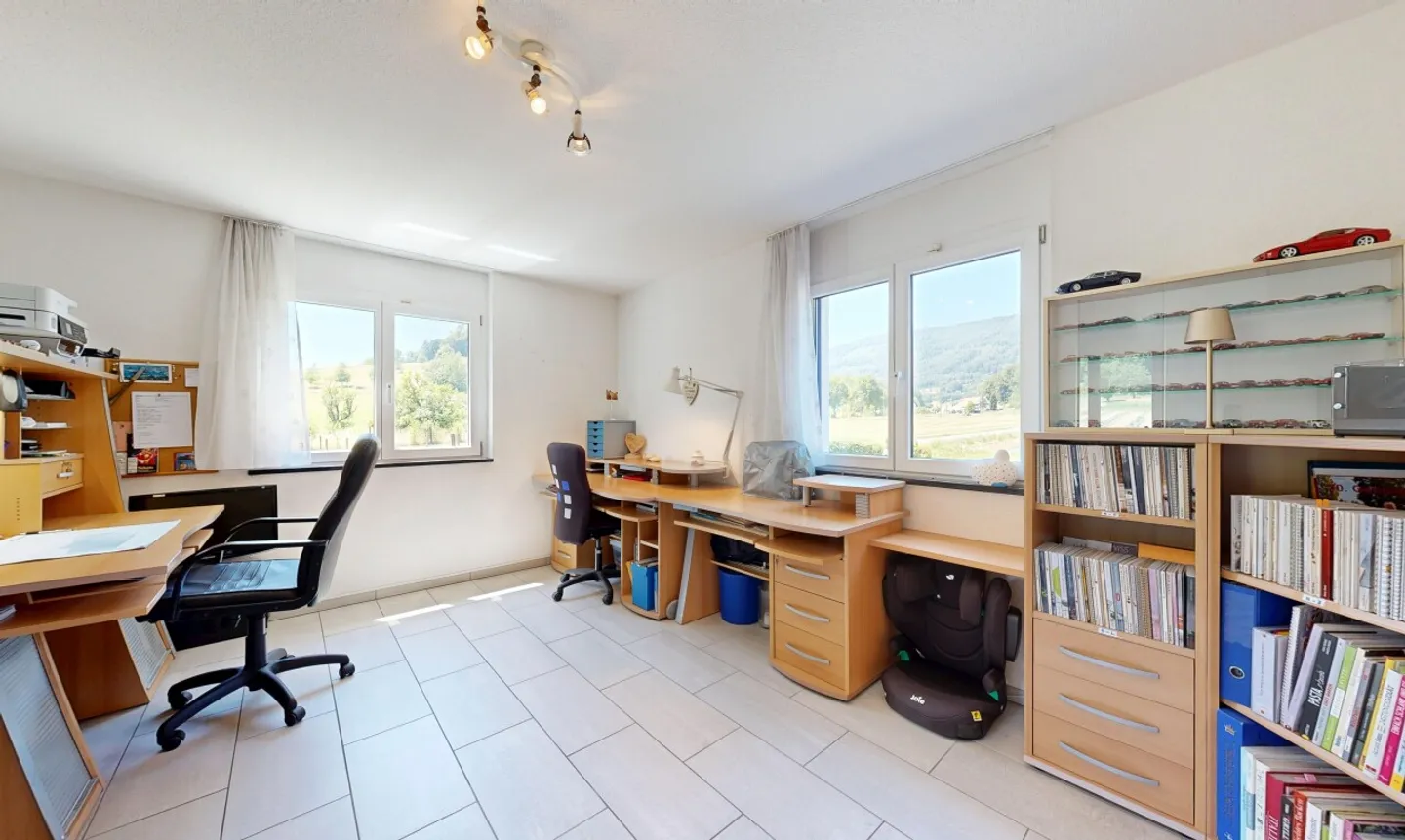 Elegante casa con vista mozzafiato e piscina - Foto 5 di 13