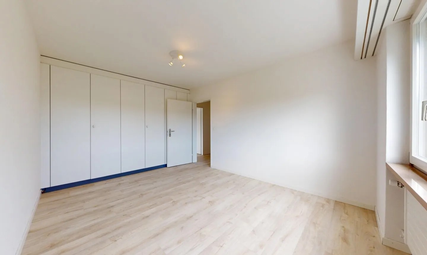 4.5-room penthouse apartment with a grand terrace on Mutschellen - Photo 10 of 13