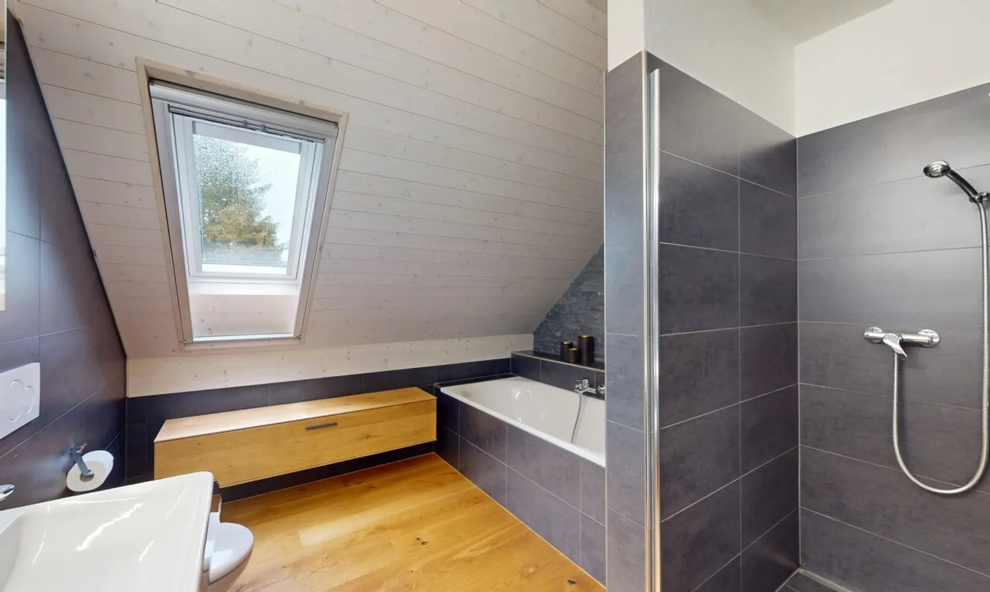 13 Minutes from Winterthur - Living on Two Floors - Photo 5 of 13