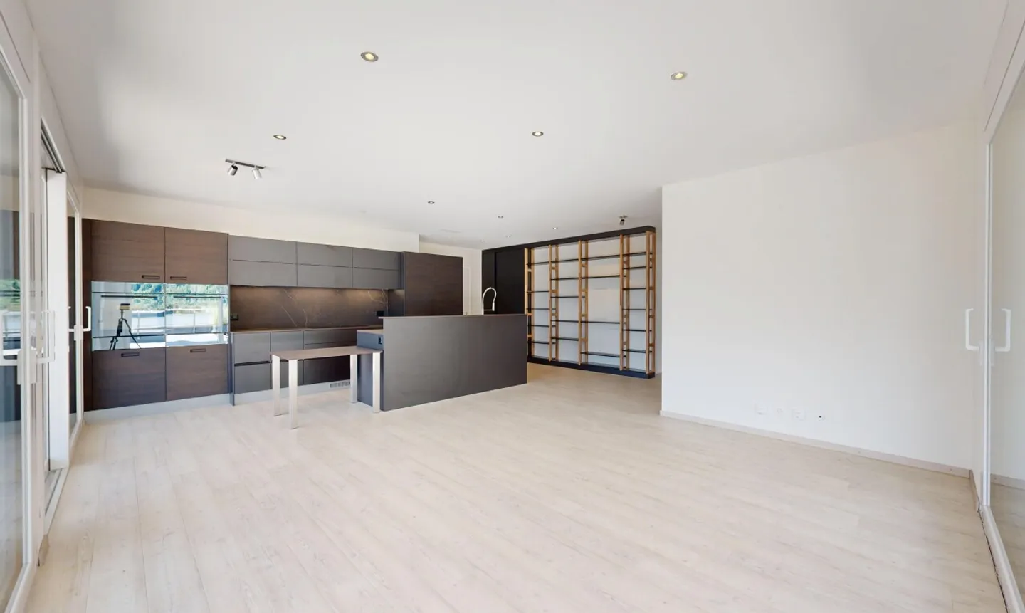 Exceptional penthouse with large terrace in Sion - Photo 5 of 11