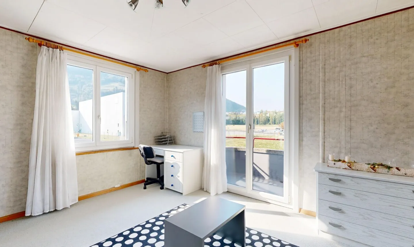 Casa multifamiliare a Broc – 6,5 stanze e grande potenziale - Foto 10 di 11