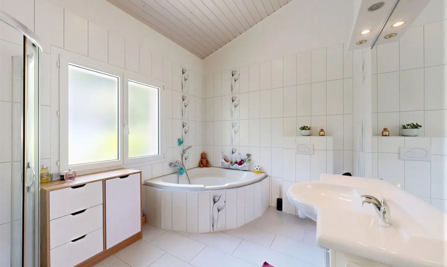 Single-storey house with garden: your haven of peace in Vouvry - Photo 9 of 11