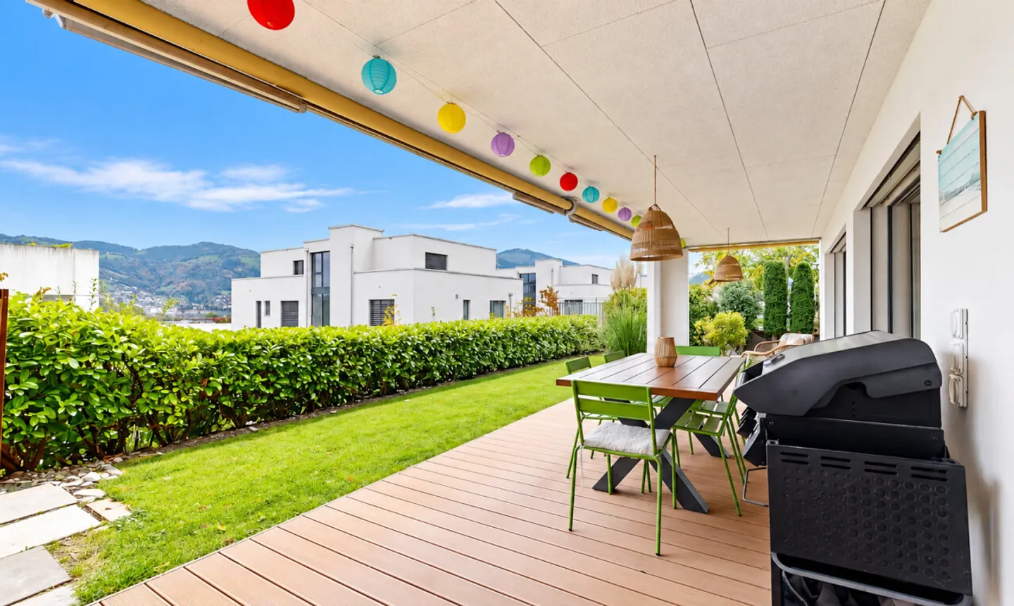 Stilvolle Gartenwohnung mit Terrassen und Seesicht - Photo 1 of 11