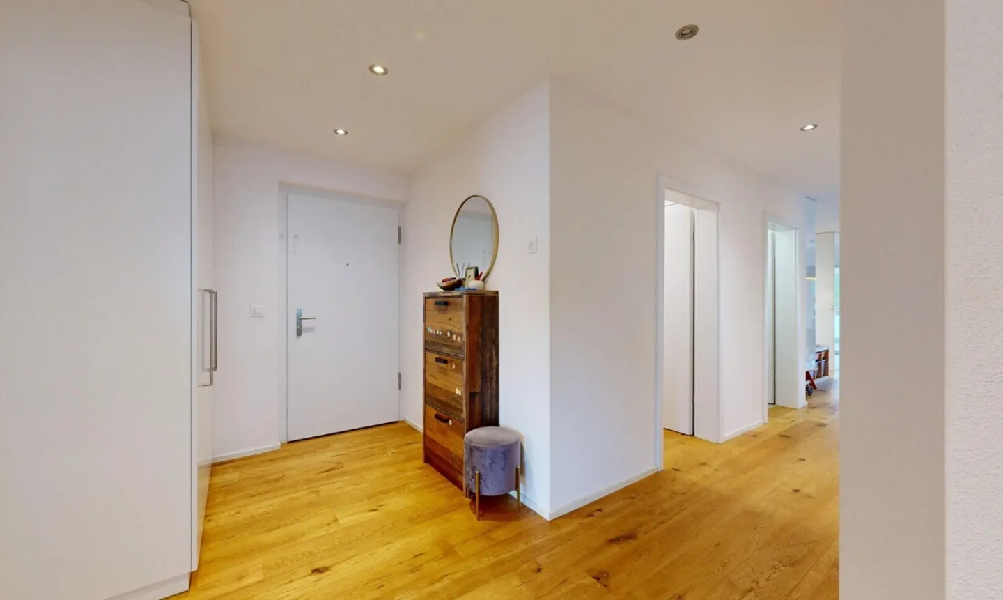 Moderne Wohnung mit grossem Balkon - Foto 7 von 11