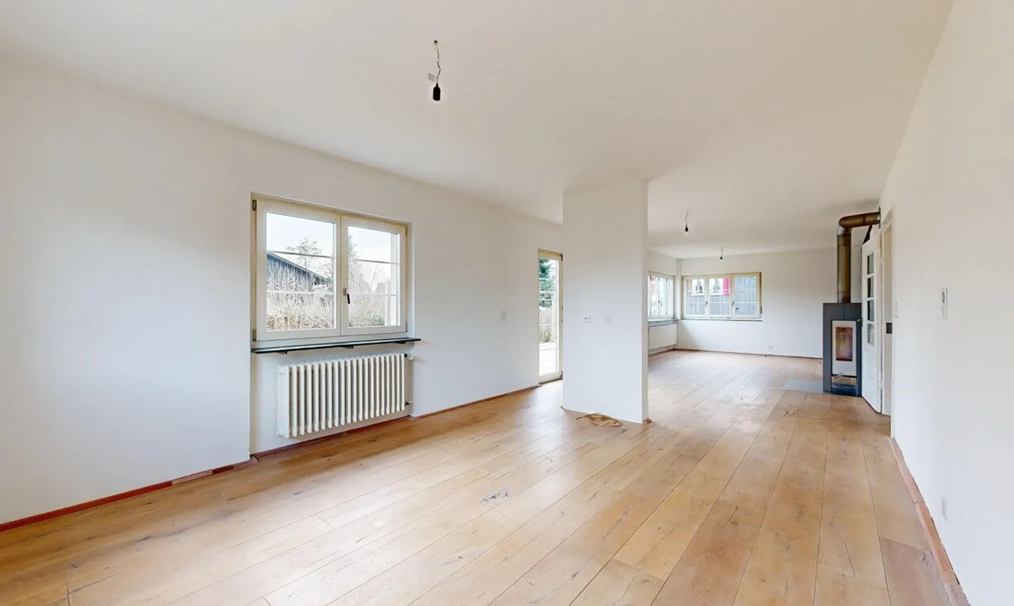 Sunny Family Gem: Gourmet Kitchen, Sauna & Idyllic Garden - Photo 5 of 11