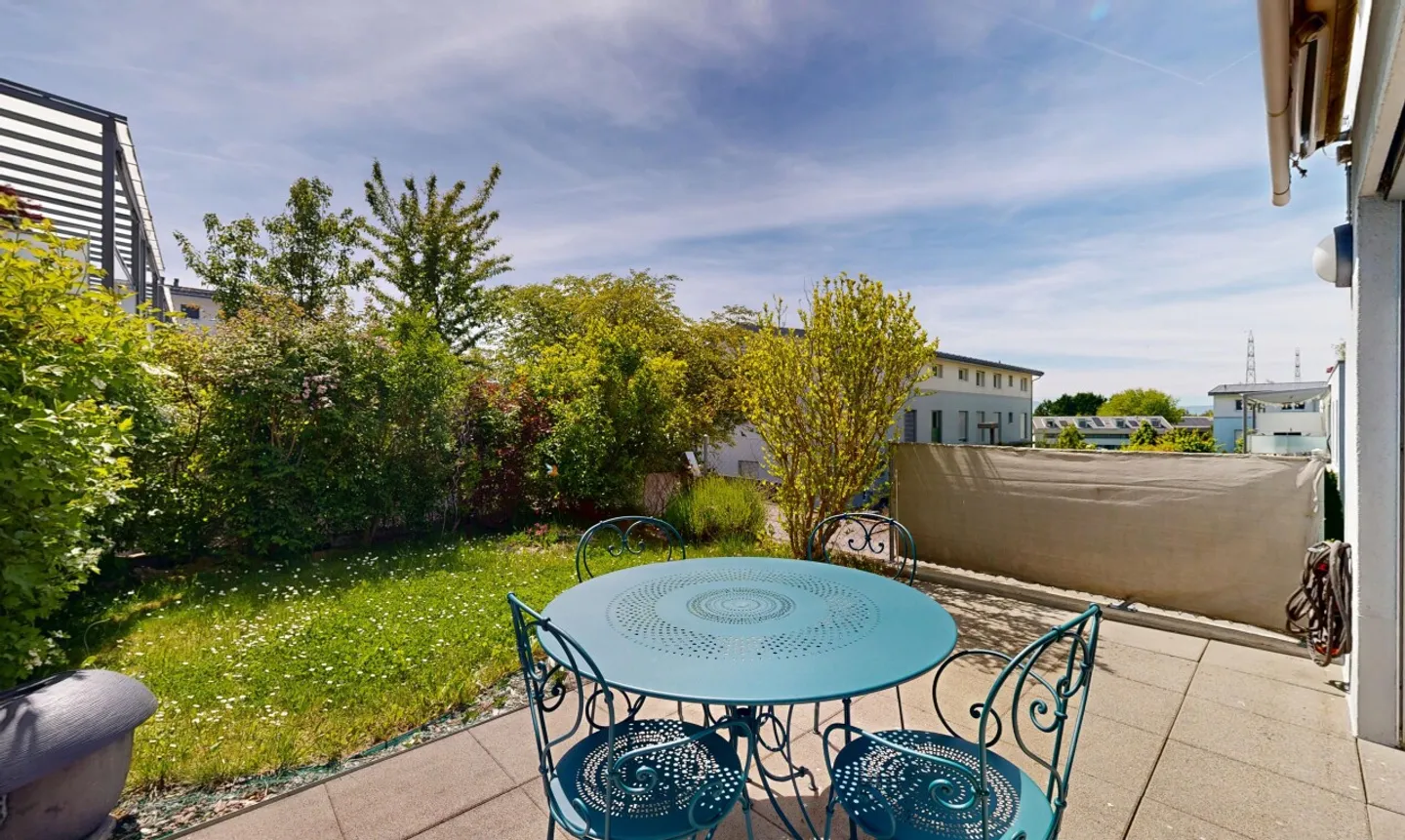 Duplex apartment "like a house" with 4.5 rooms and garden - Photo 10 of 11