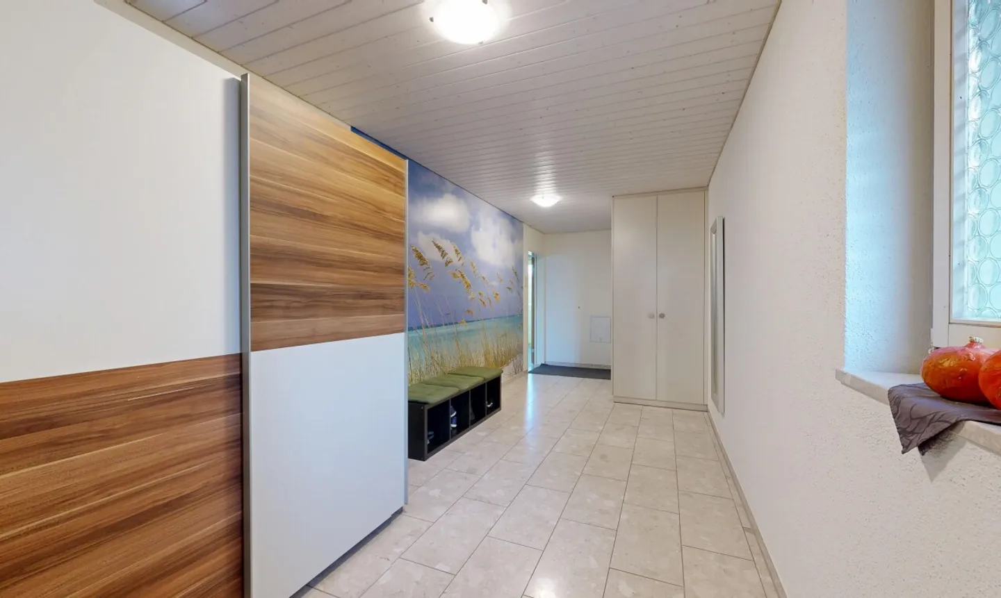 Einzigartige Dachgeschosswohnung mit Cheminée und Sichtbalken - Photo 10 of 11
