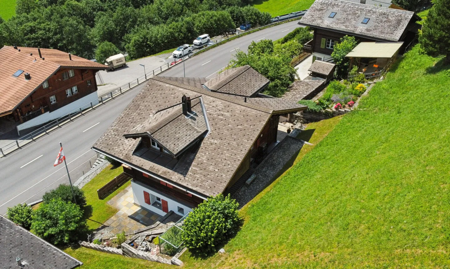 Family Living with Apartment and Mountain Panorama - Photo 3 of 11