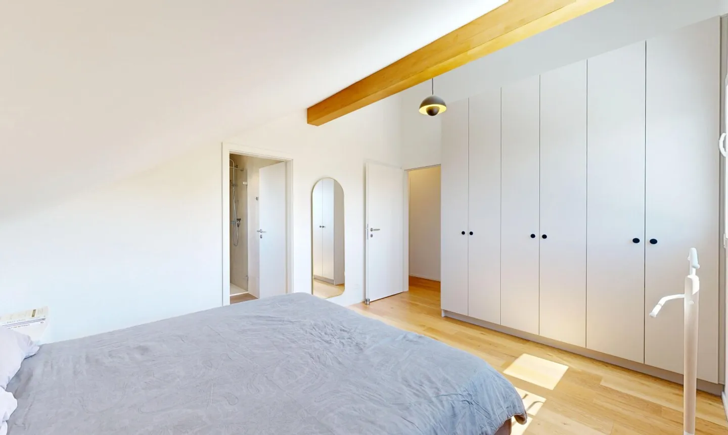 Duplex 4,5p avec jardin privatif, terrasses et vue lac - Foto 9 von 11