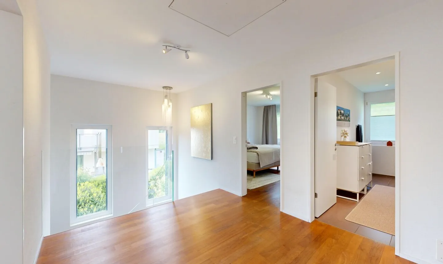 Unique Opportunity: High-Quality 6.5-Room Single-Family House - Photo 5 of 11