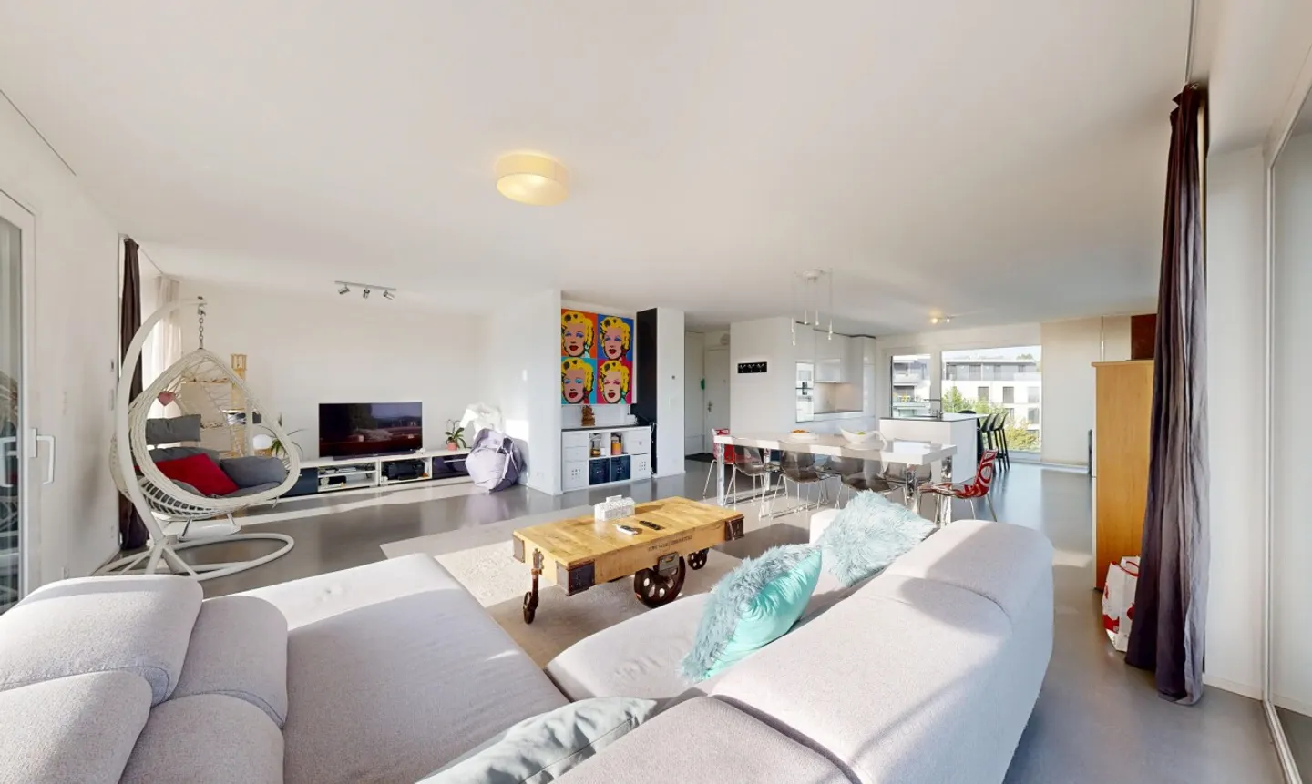 Magnificent penthouse with stunning lake view in Echichens - Photo 2 of 11