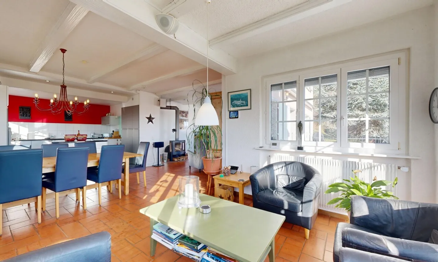 Großes Anwesen mit Panoramablick und außergewöhnlicher natürlicher Umgebung - Foto 8 von 11