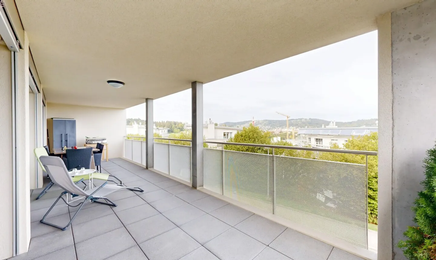 Bright 4.5-room family apartment: 24m² terrace & master suite - Photo 8 of 11
